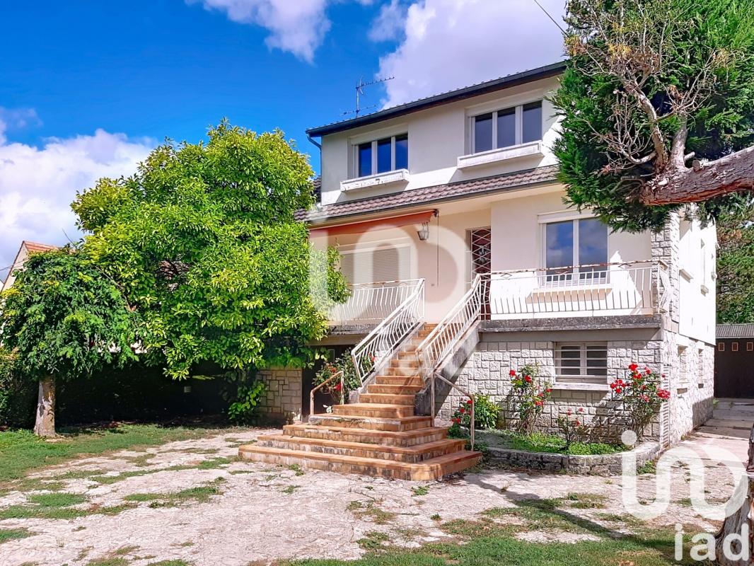 Maison 4 Pièce(s) Saint-Loup-de-Naud