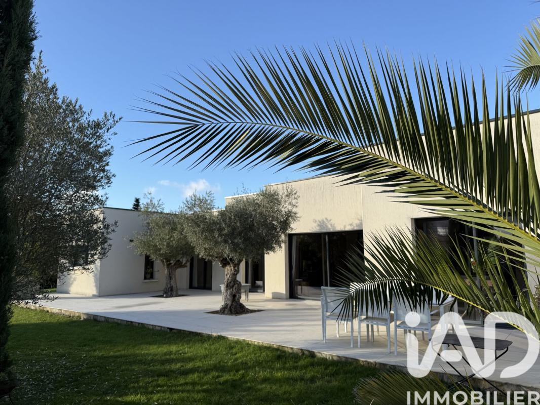 Demeure 7 Pièce(s) Saint-Cyr-sur-Loire