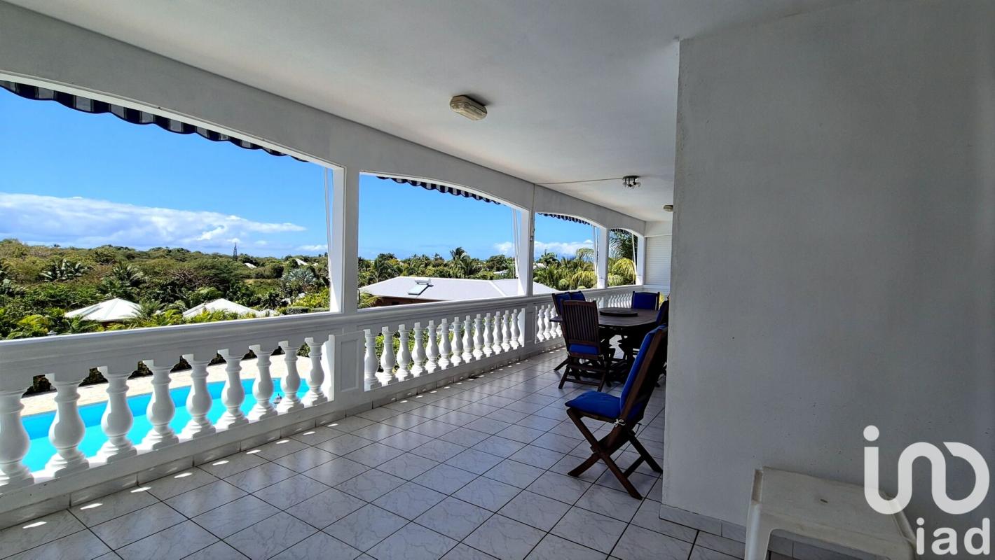 Maison traditionnelle 10 Pièce(s) Saint-François