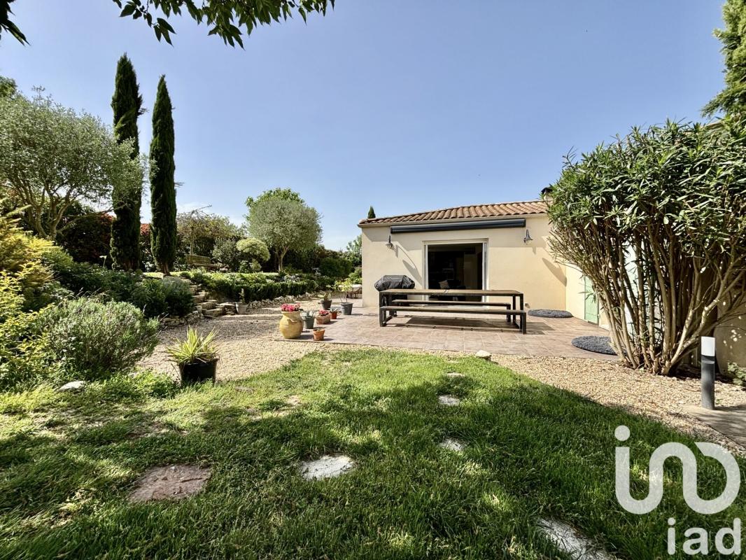 Maison 5 Pièce(s) Genouillé