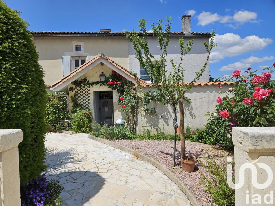 Maison de ville 4 Pièce(s) Châteauneuf-sur-Charente