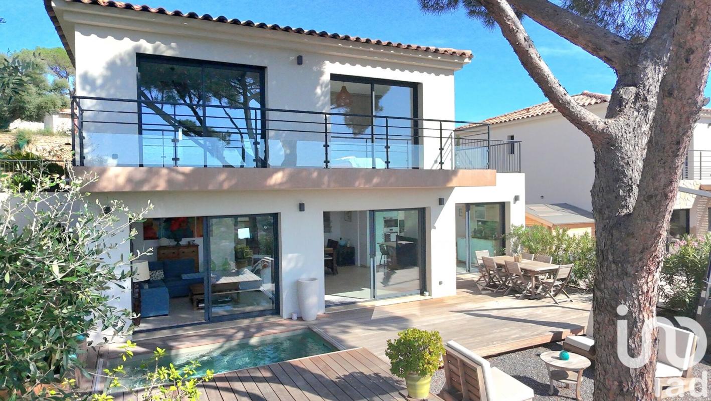 Maison 4 Pièce(s) Le Lavandou