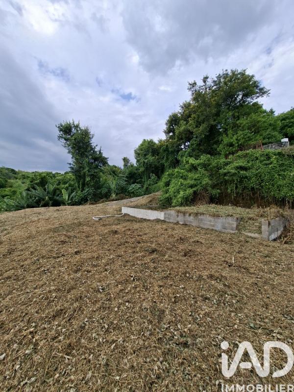 Terrain  Saint-Pierre