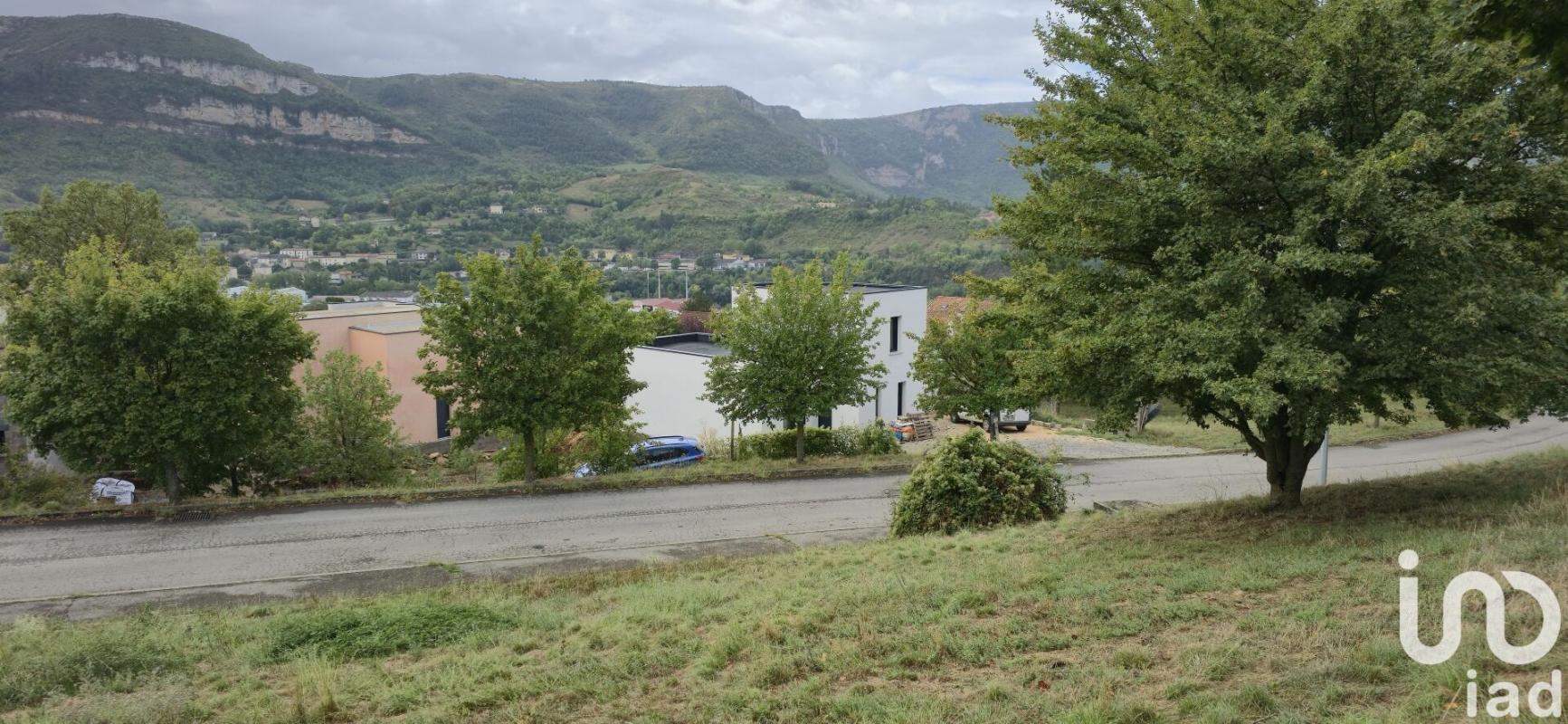 Terrain  Millau