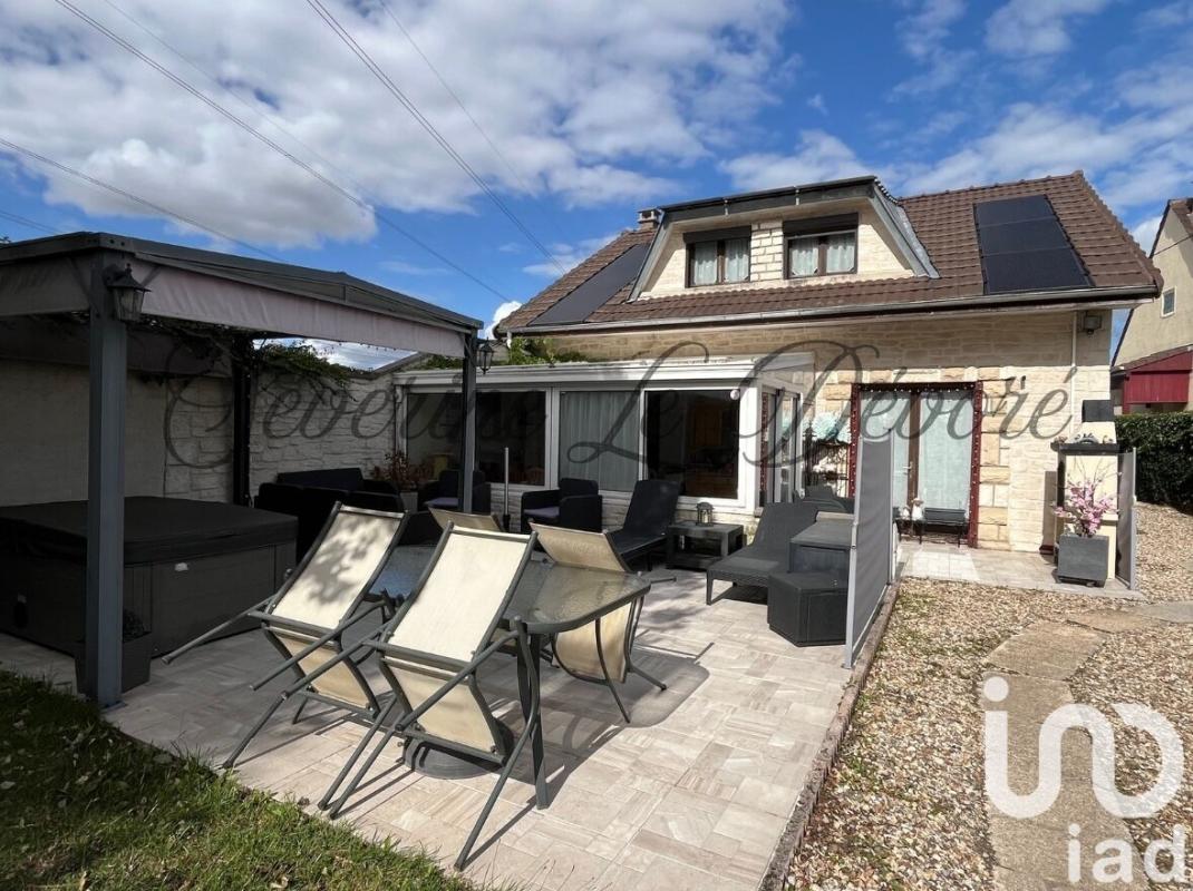 Maison 8 Pièce(s) Osny