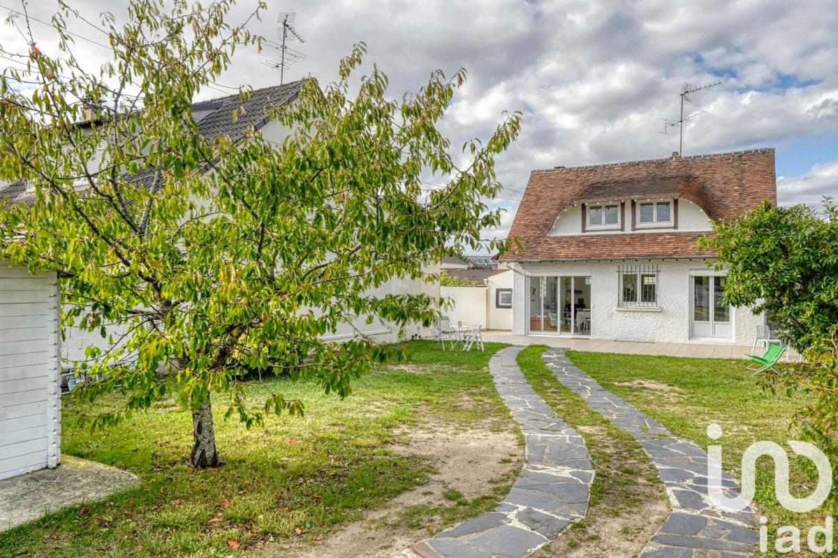 Maison 7 Pièce(s) Épône