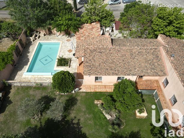 Villa 6 Pièce(s) Eyguières