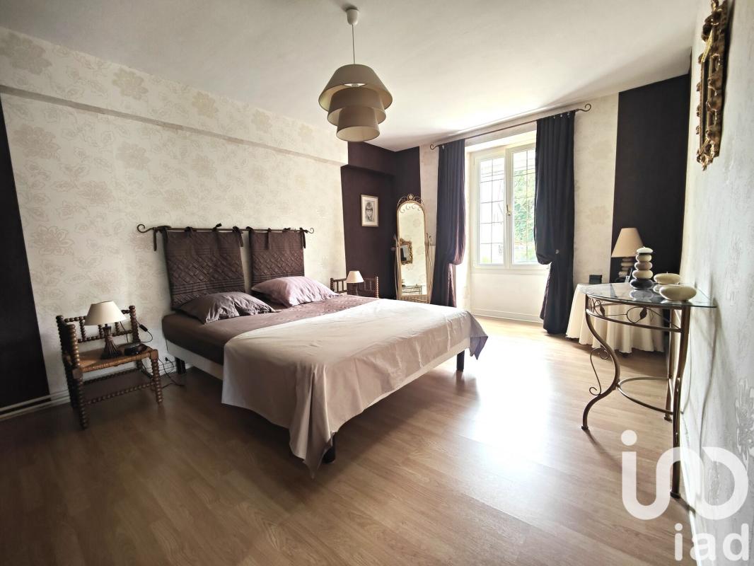 Maison 7 Pièce(s) Saclas