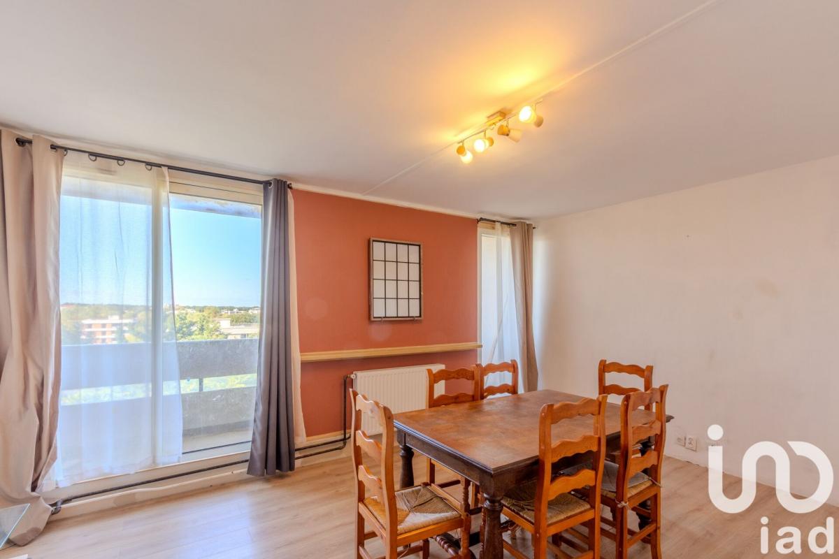 Appartement 3 Pièce(s) Élancourt