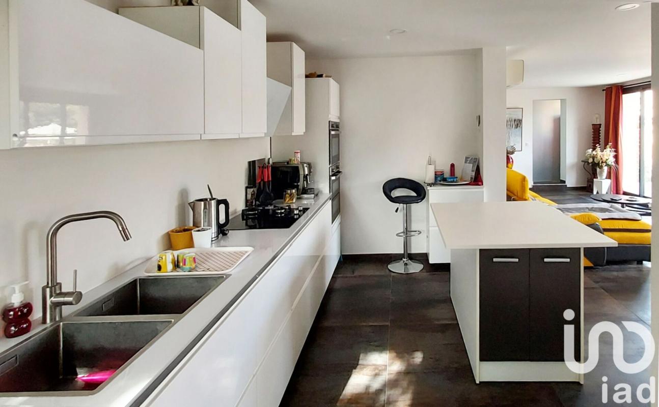 Maison 11 Pièce(s) Nages-et-Solorgues - Photo 8