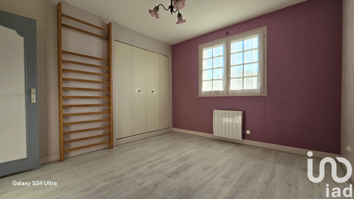 Maison 7 Pièce(s) Saint-Amand-Montrond - Photo 7