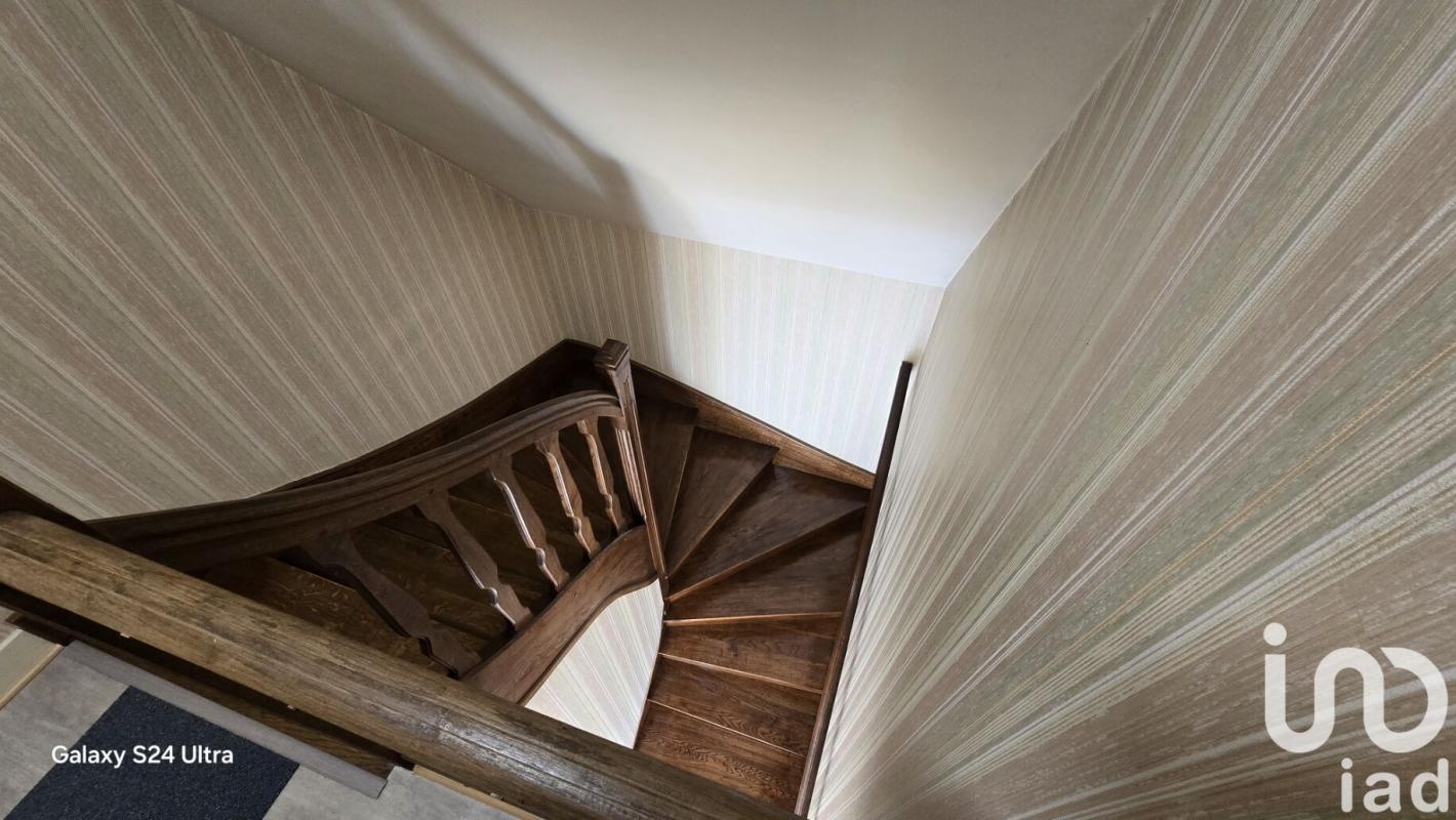 Maison 7 Pièce(s) Saint-Amand-Montrond - Photo 11