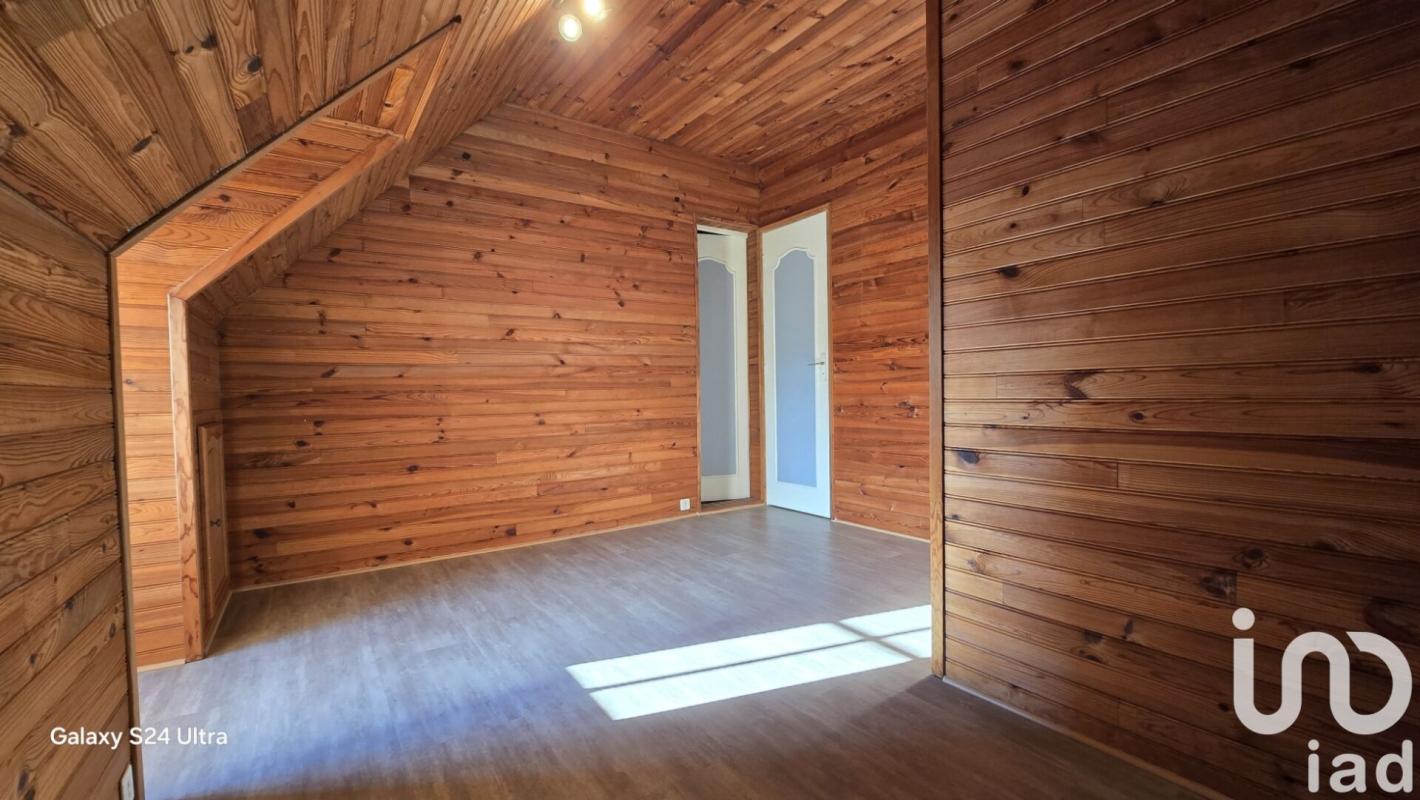 Maison 7 Pièce(s) Saint-Amand-Montrond - Photo 12