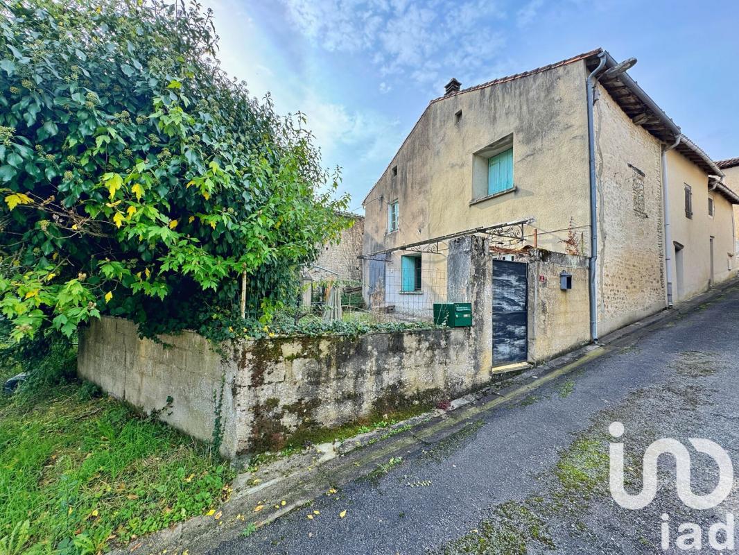 Maison en pierre 3 Pièce(s) Aigre