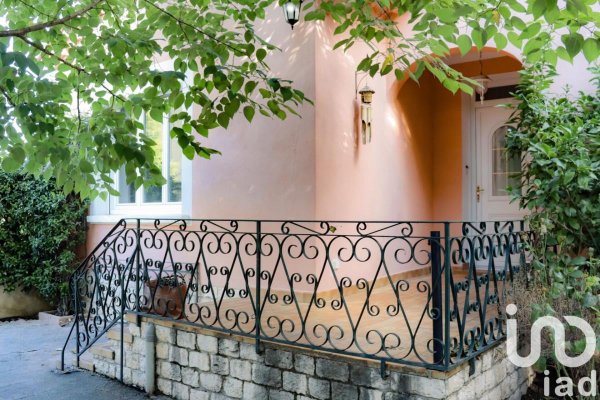 Maison traditionnelle 5 Pièce(s) L'Isle-sur-la-Sorgue