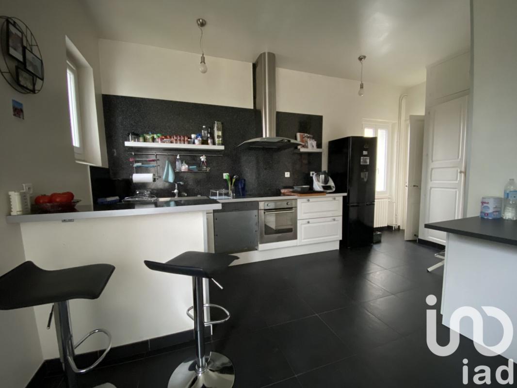 Maison traditionnelle 8 Pièce(s) Montluçon