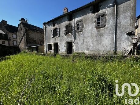 Maison 6 Pièce(s) Mauriac