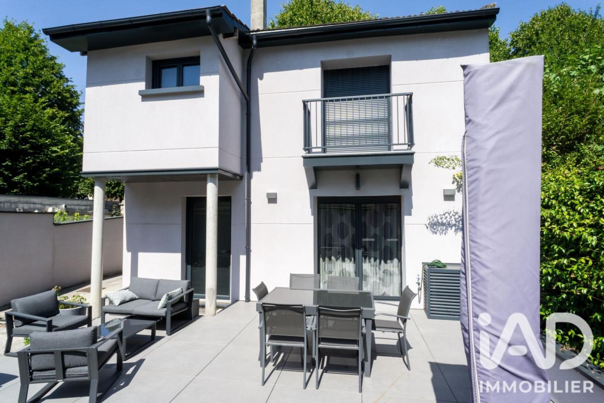 Maison 4 Pièce(s) Le Plessis-Trévise