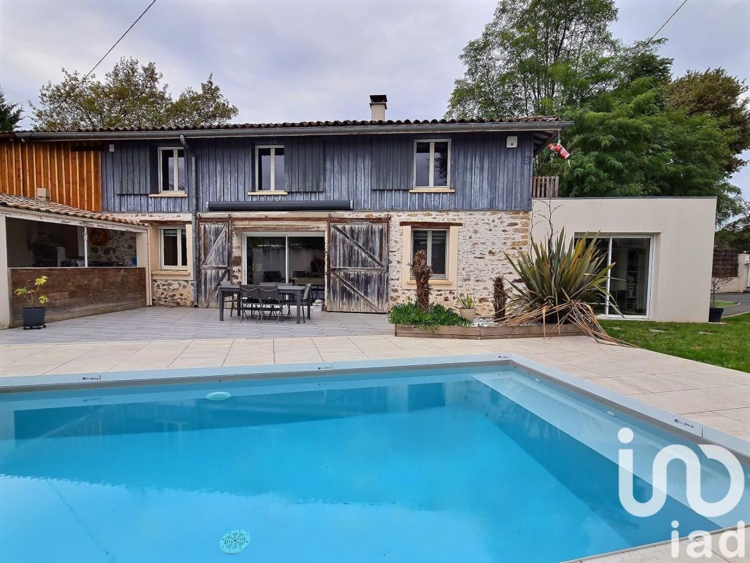 Maison 6 Pièce(s) Salles