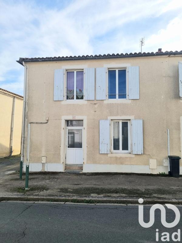 Maison 7 Pièce(s) Sainte-Hermine
