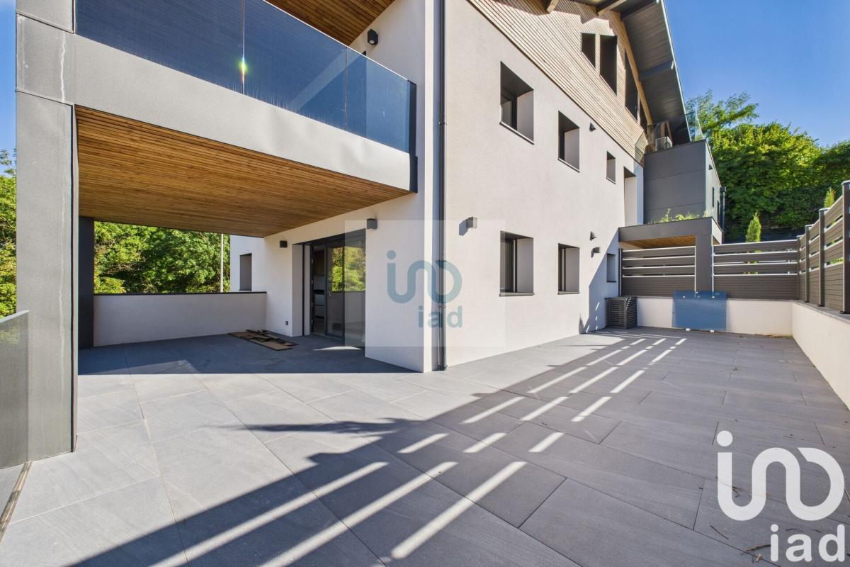 Appartement 3 Pièce(s) Neuvecelle