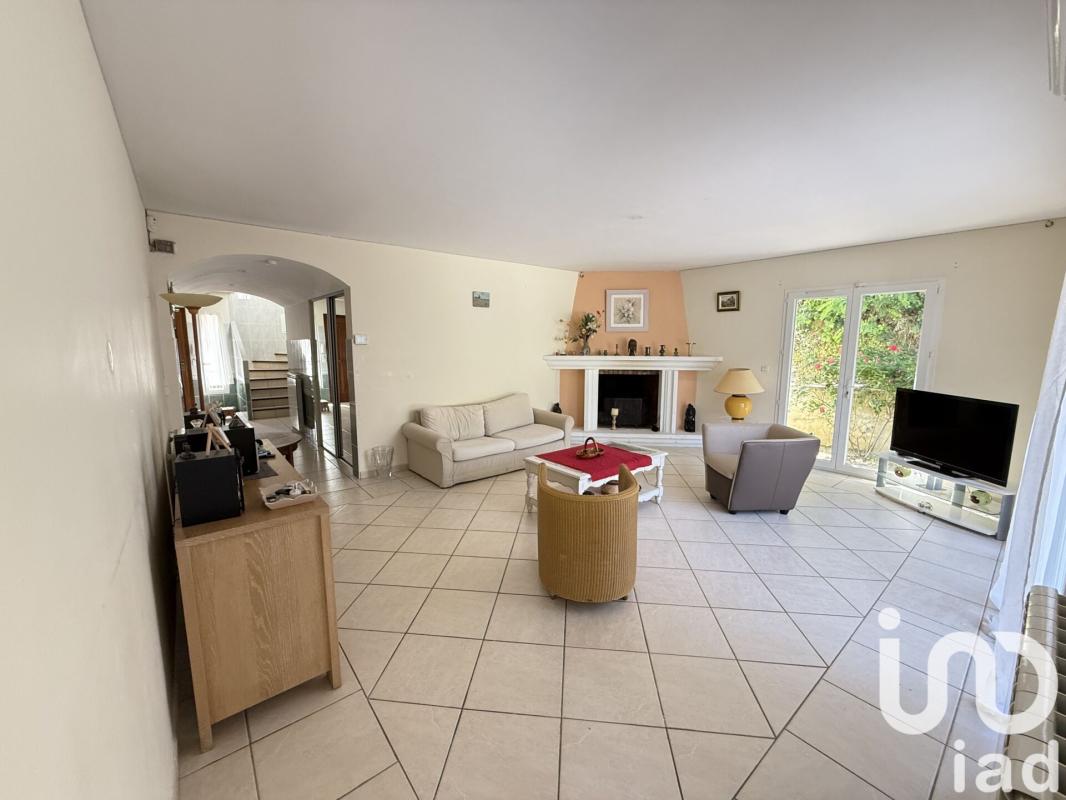 Maison 8 Pièce(s) Six-Fours-les-Plages - Photo 2