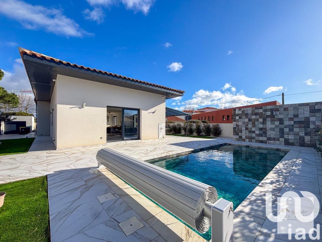 Maison d'architecte 5 Pièce(s) Canohès