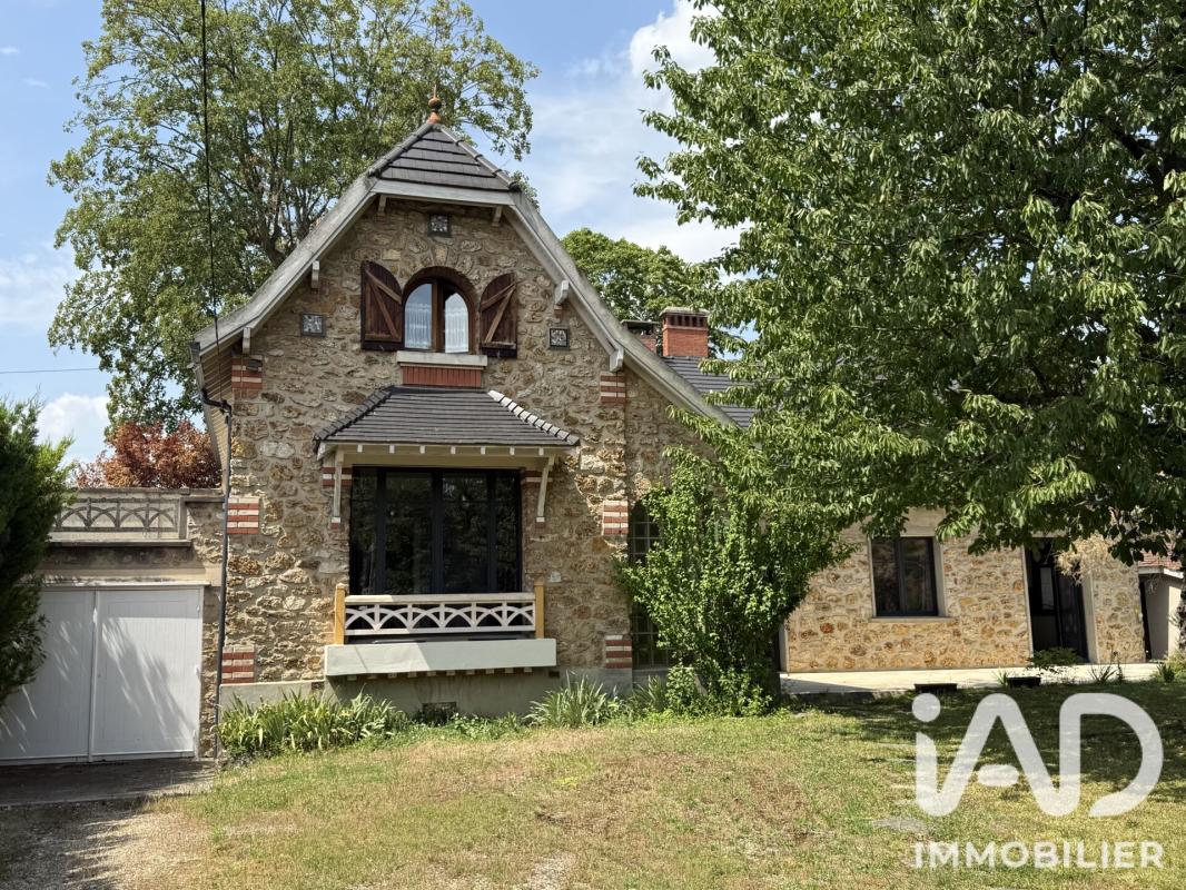 Maison traditionnelle 7 Pièce(s) Soisy-sur-Seine