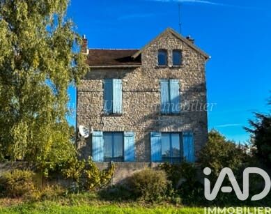 Maison 5 Pièce(s) Poligny