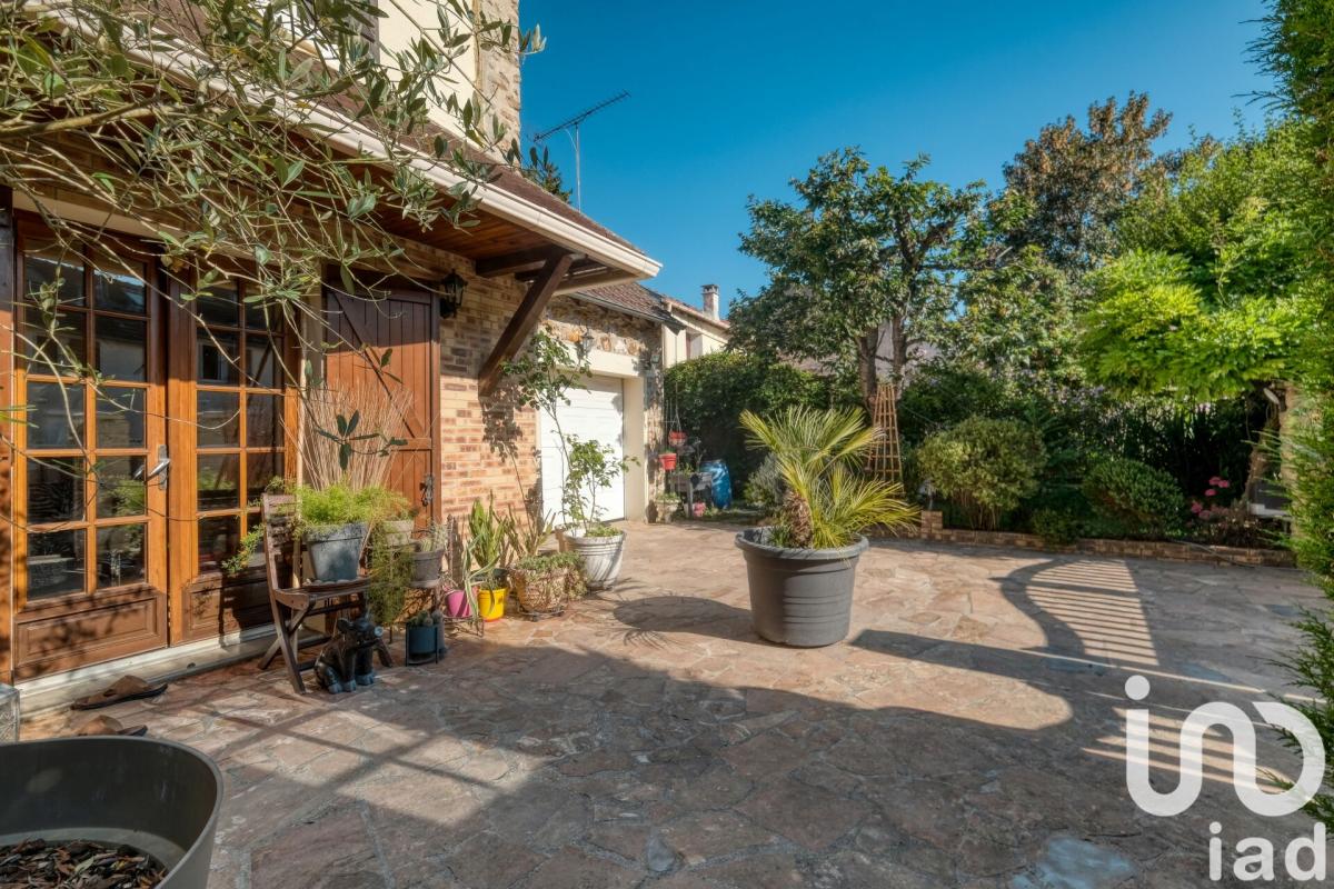 Maison traditionnelle 6 Pièce(s) Saint-Jean-les-Deux-Jumeaux