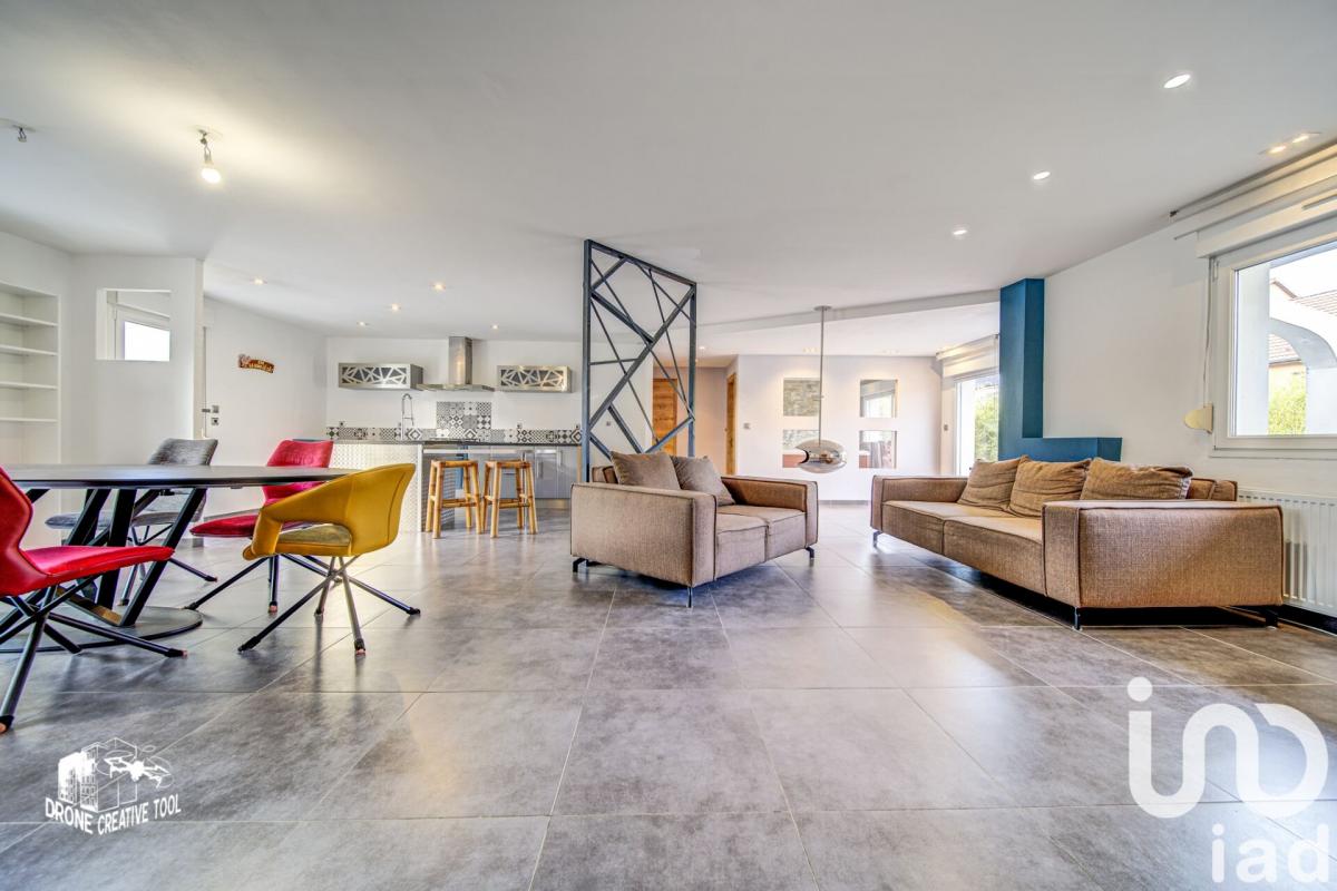 Maison 8 Pièce(s) Courcelles-Chaussy