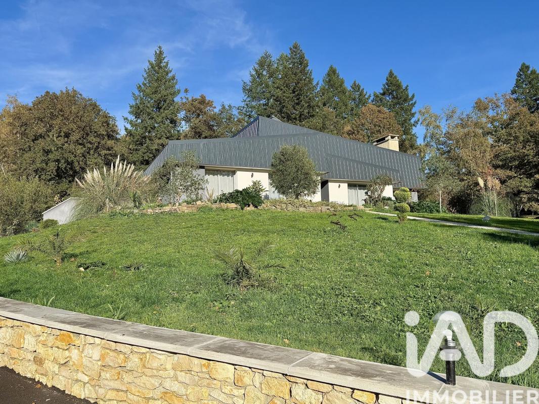 Maison 8 Pièce(s) Saint-Junien