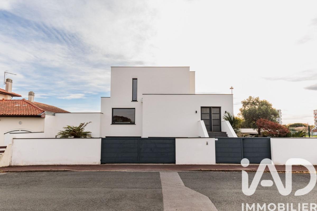 Villa 9 Pièce(s) Anglet