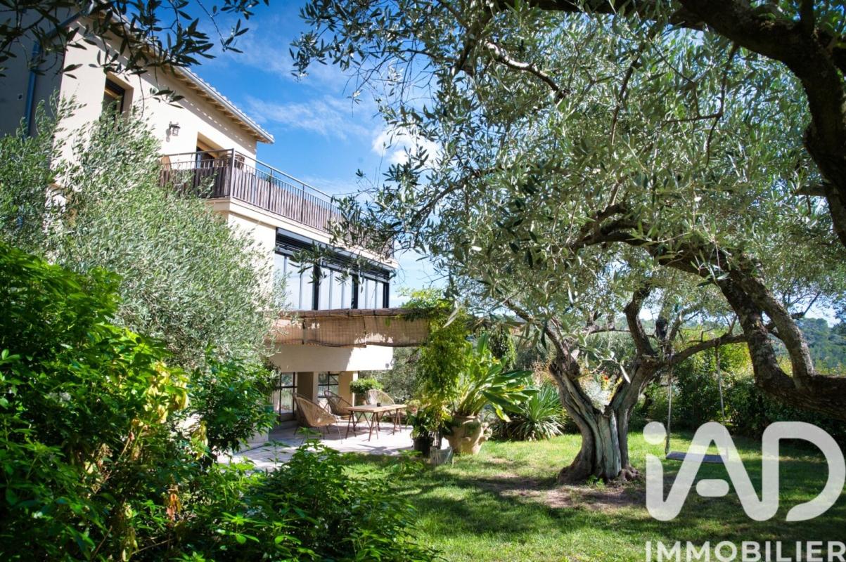 Maison 7 Pièce(s) Uzès