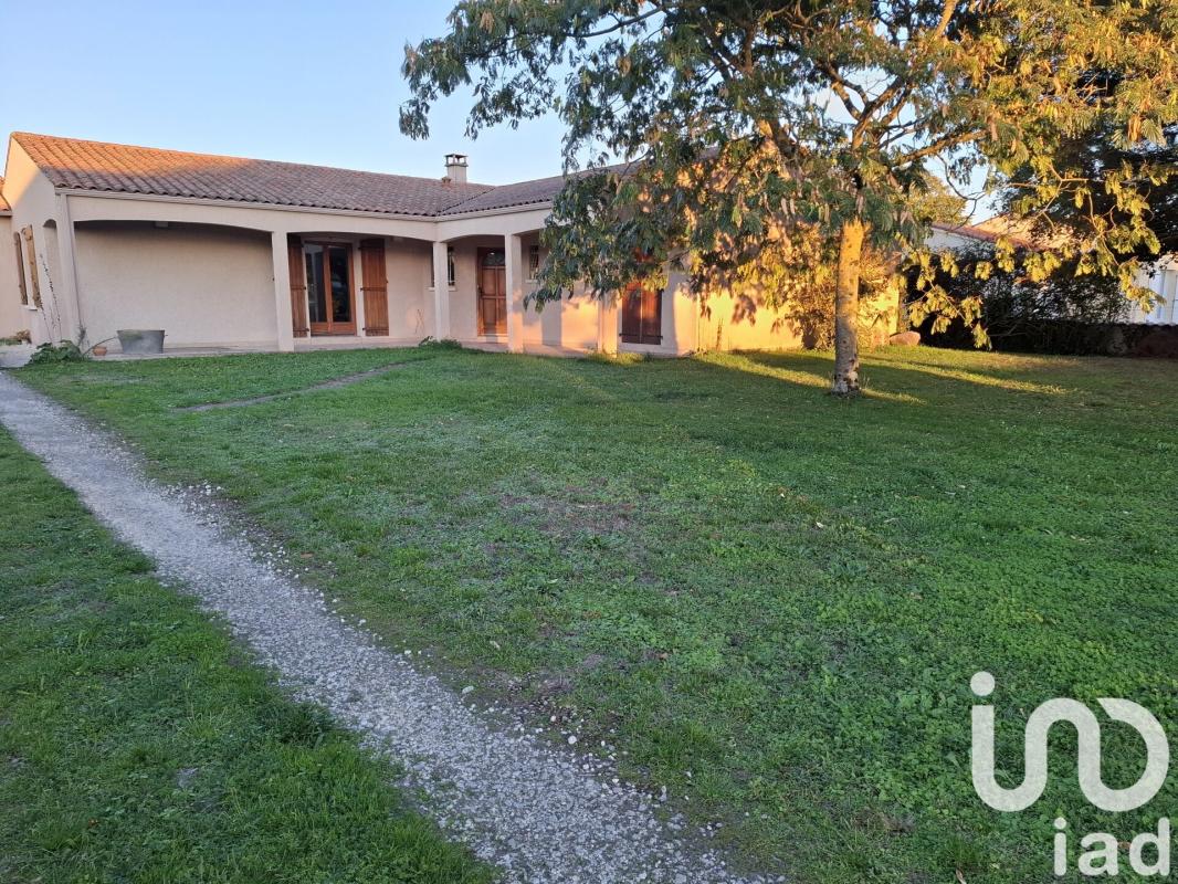 Maison 4 Pièce(s) Saint-Just-Luzac