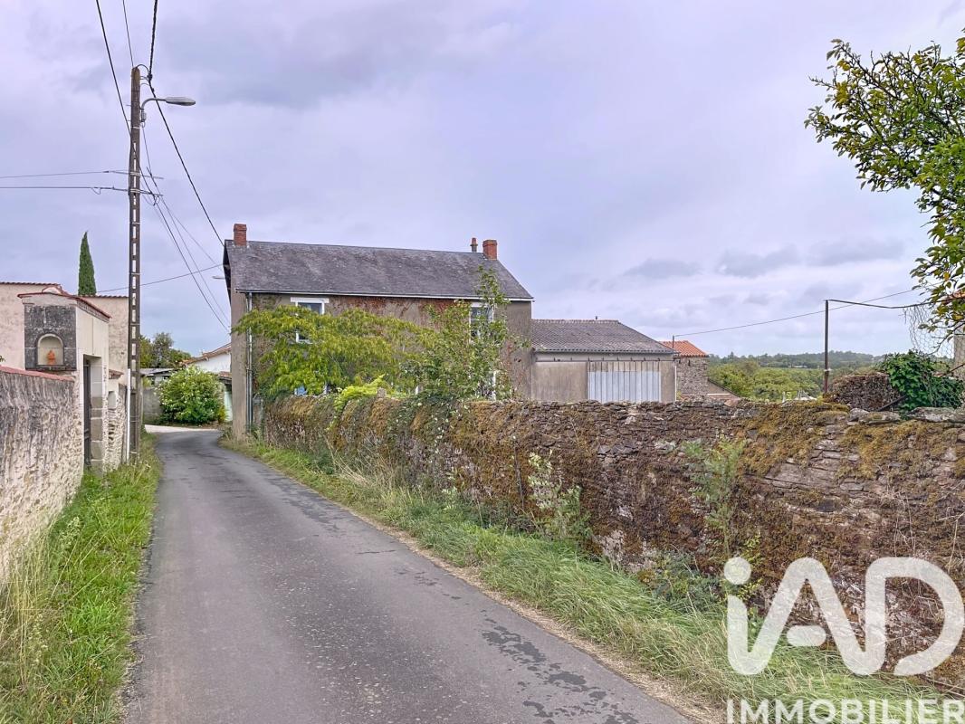 Maison de village 3 Pièce(s) Saint-Fiacre-sur-Maine