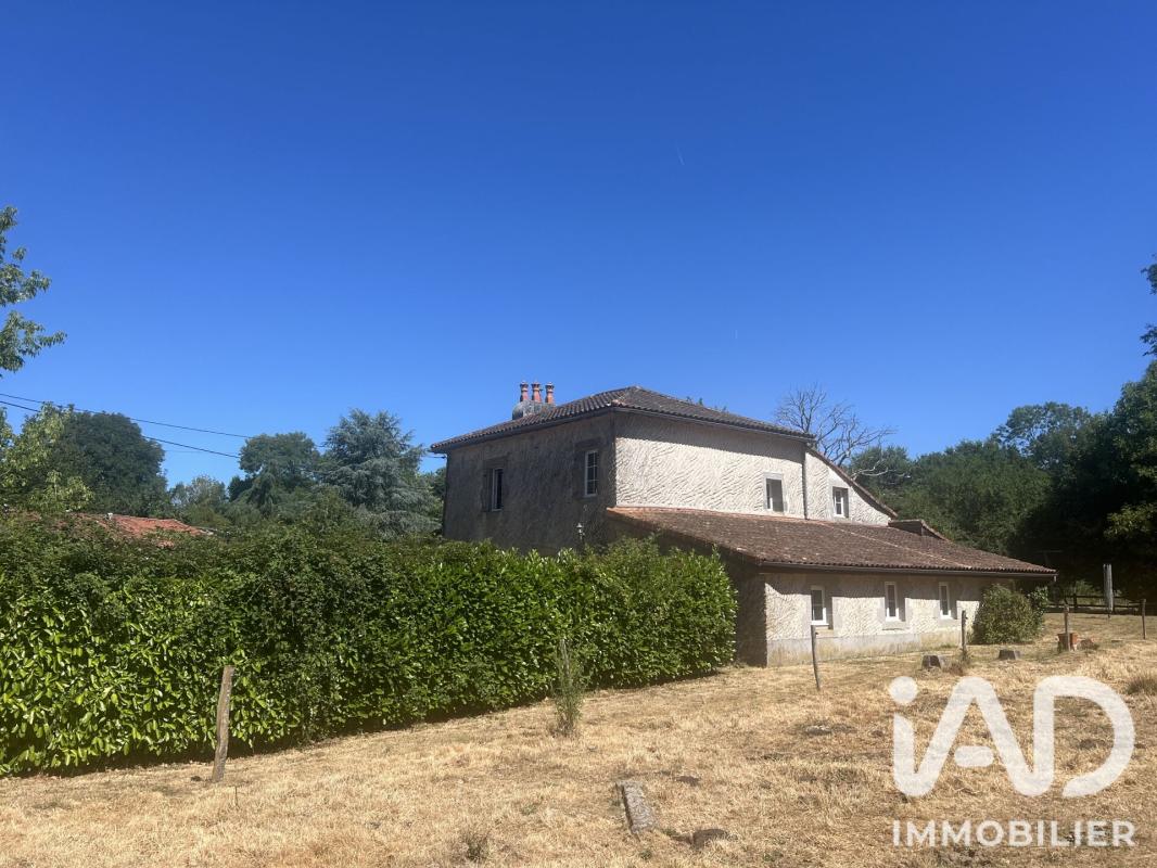 Maison 7 Pièce(s) La Forêt-sur-Sèvre