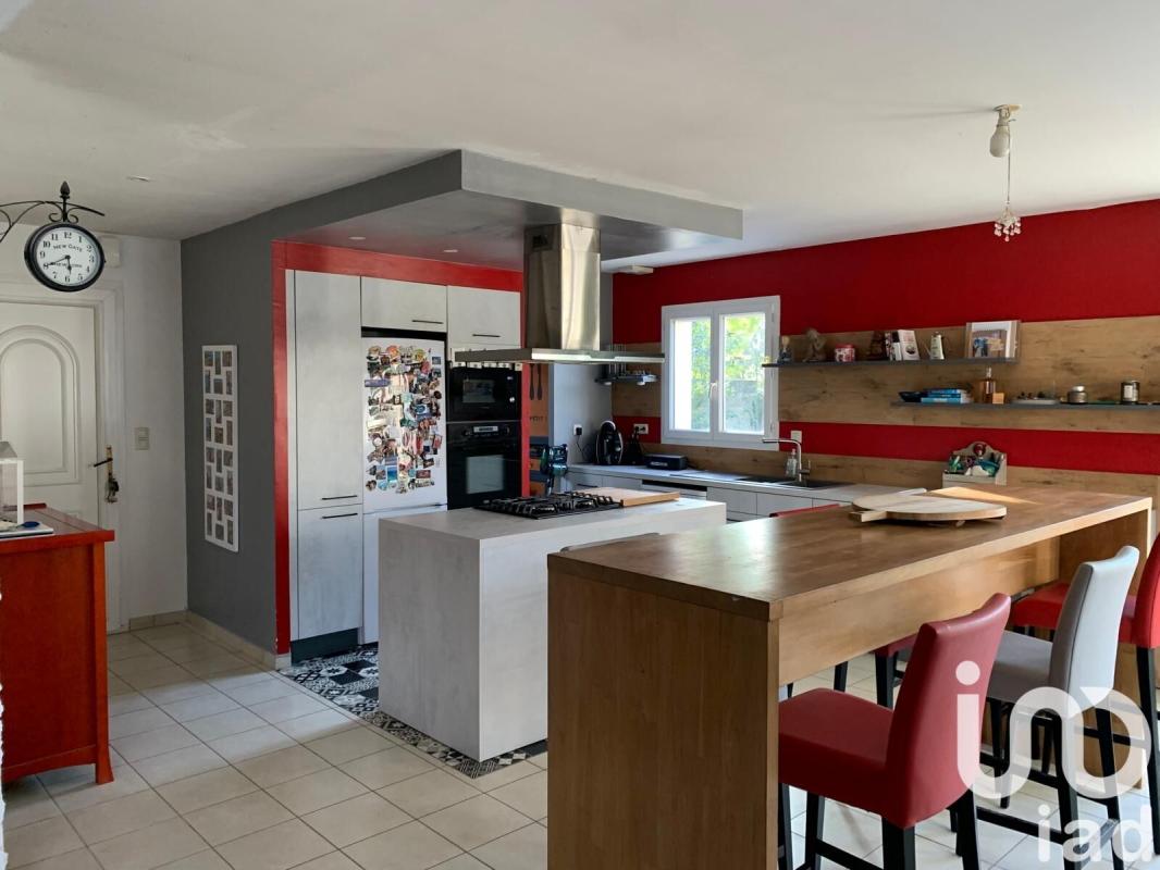 Maison traditionnelle 5 Pièce(s) La Ronde