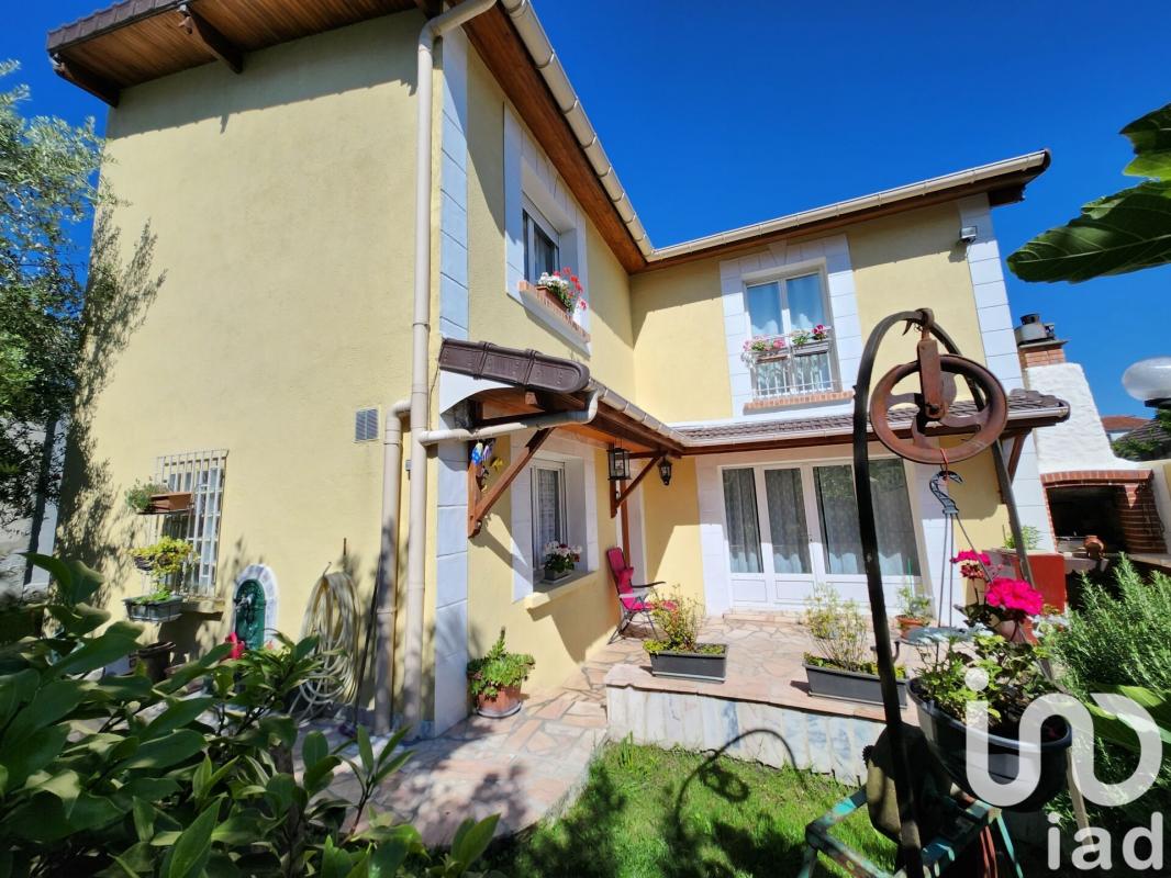 Maison traditionnelle 5 Pièce(s) Clichy-sous-Bois