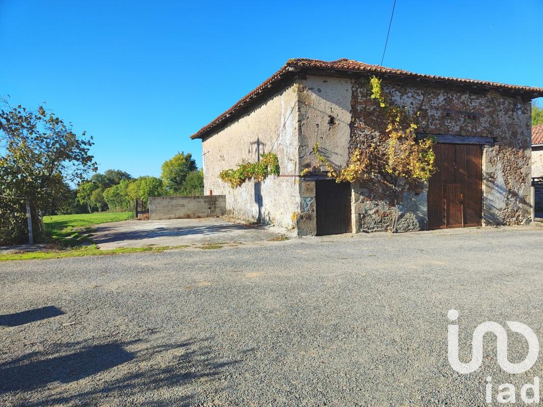 Maison 1 Pièce(s) Chabanais - Photo 1