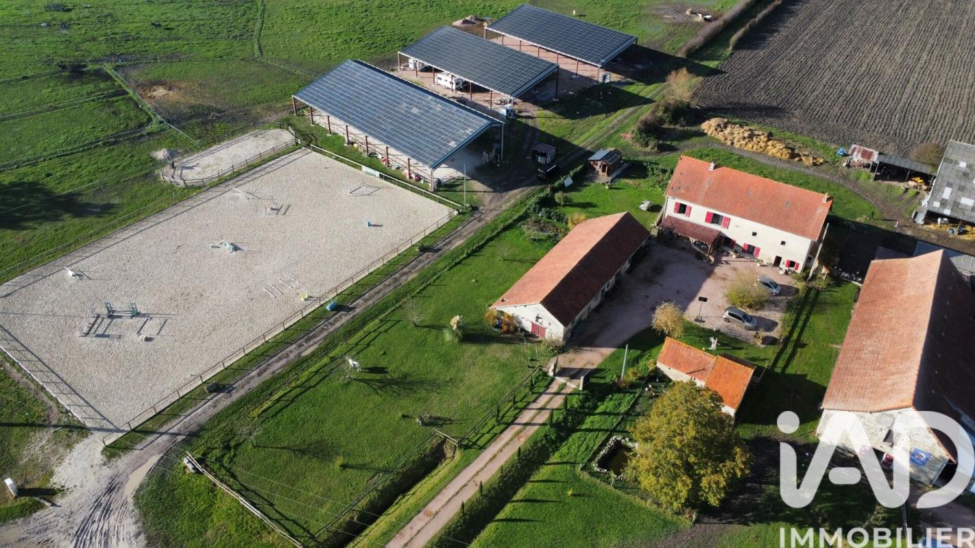 Maison 7 Pièce(s) Boucé