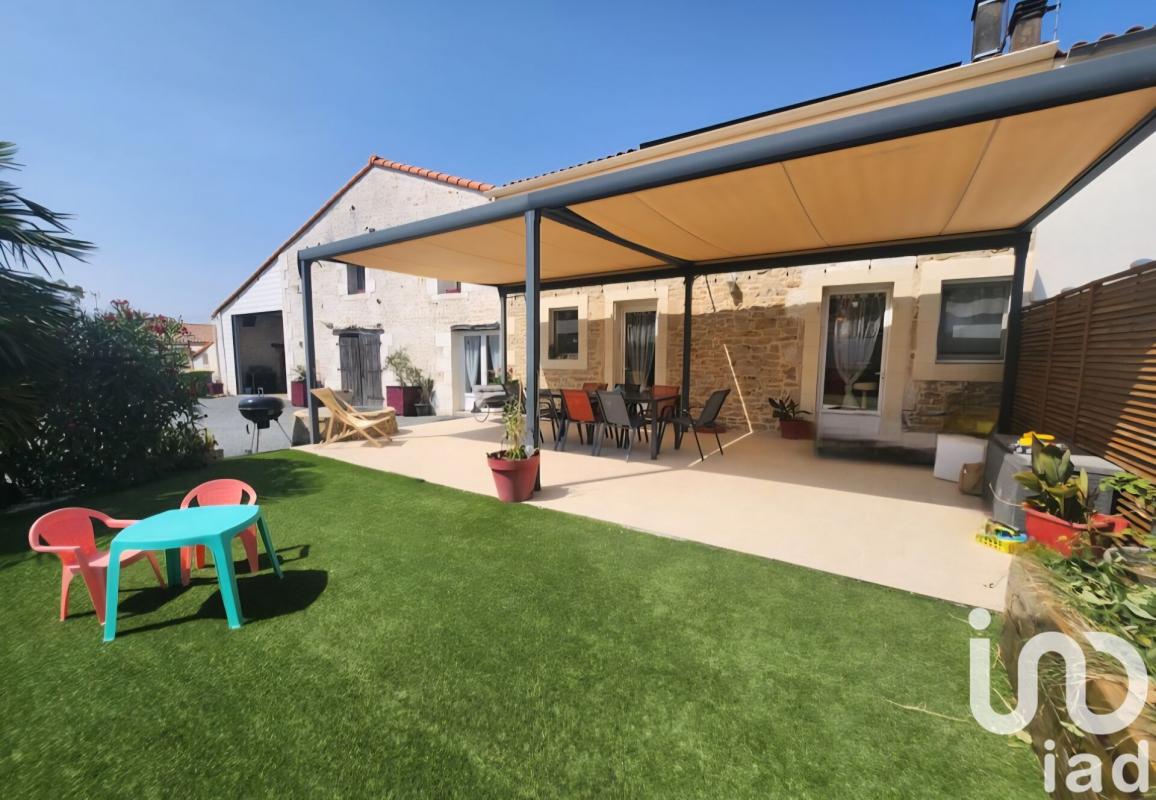 Maison 10 Pièce(s) Sainte-Hermine