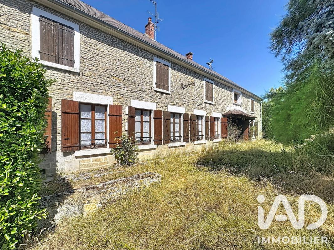 Maison traditionnelle 12 Pièce(s) Varennes-lès-Narcy