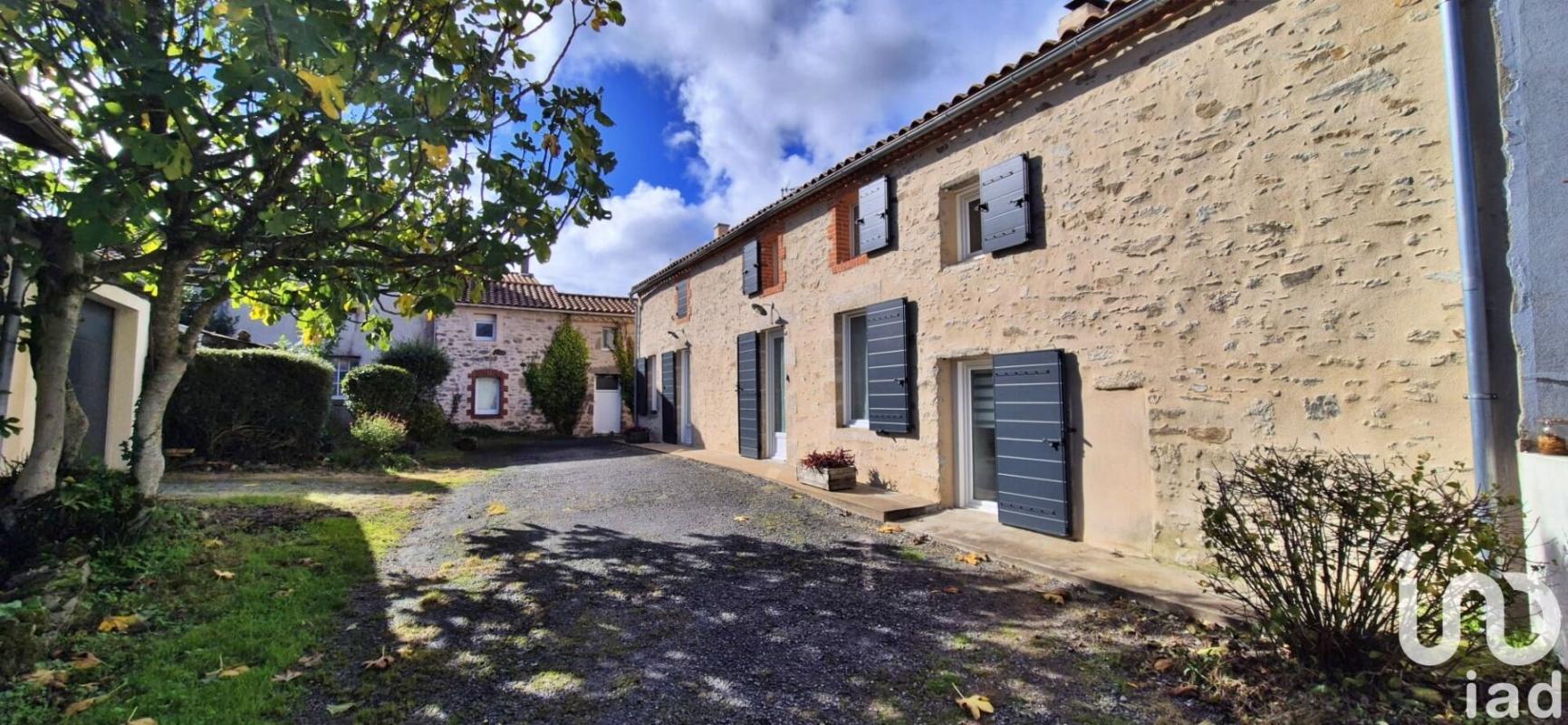 Maison 6 Pièce(s) Montaigu-Vendée