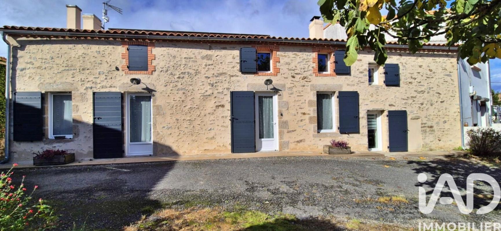 Maison 6 Pièce(s) Montaigu-Vendée