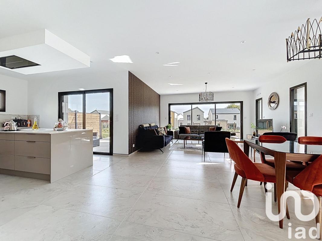 Maison 6 Pièce(s) La Chapelle-des-Fougeretz