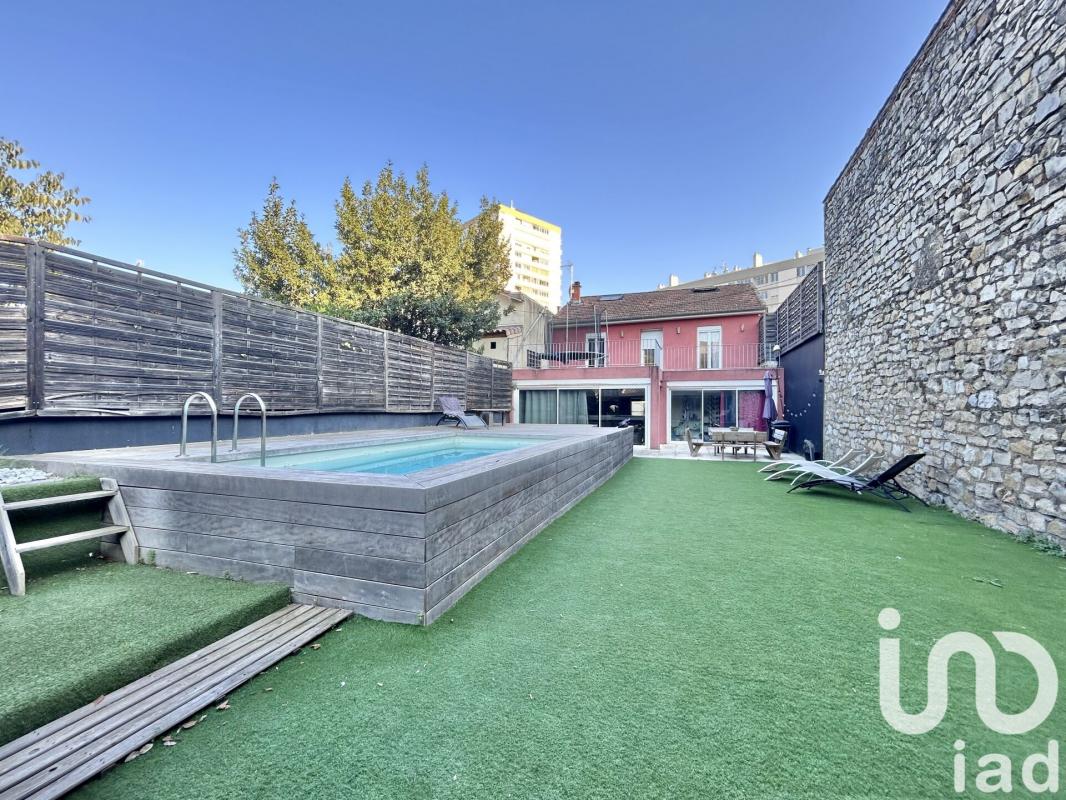 Maison 6 Pièce(s) Nîmes