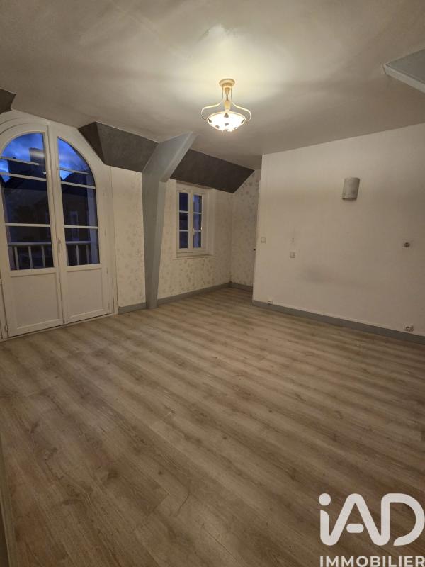 Maison de ville 5 Pièce(s) Saint-Jouan-des-Guérets