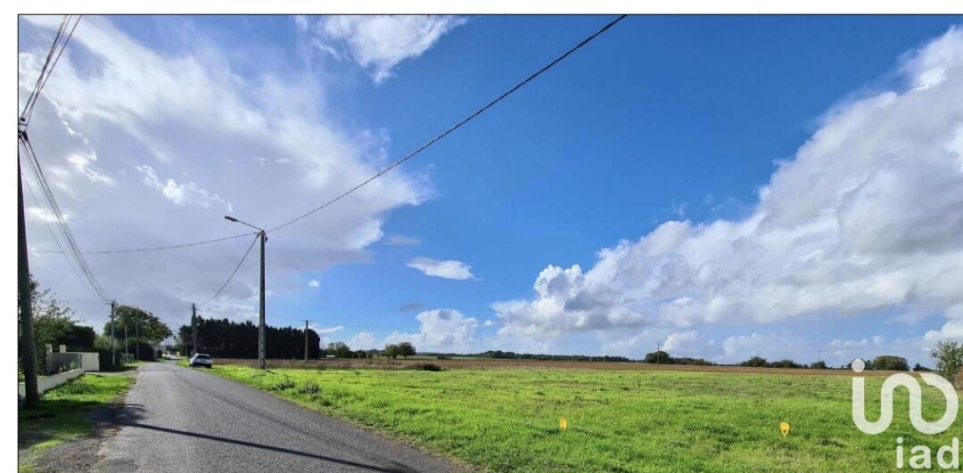 Terrain  Lencloître
