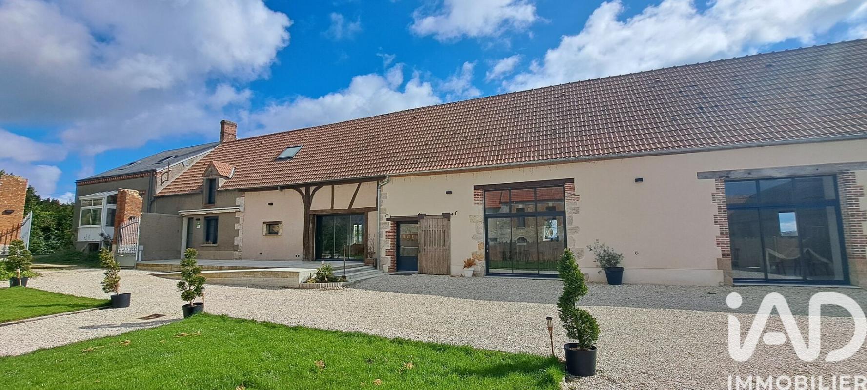 Maison 8 Pièce(s) Lorcy